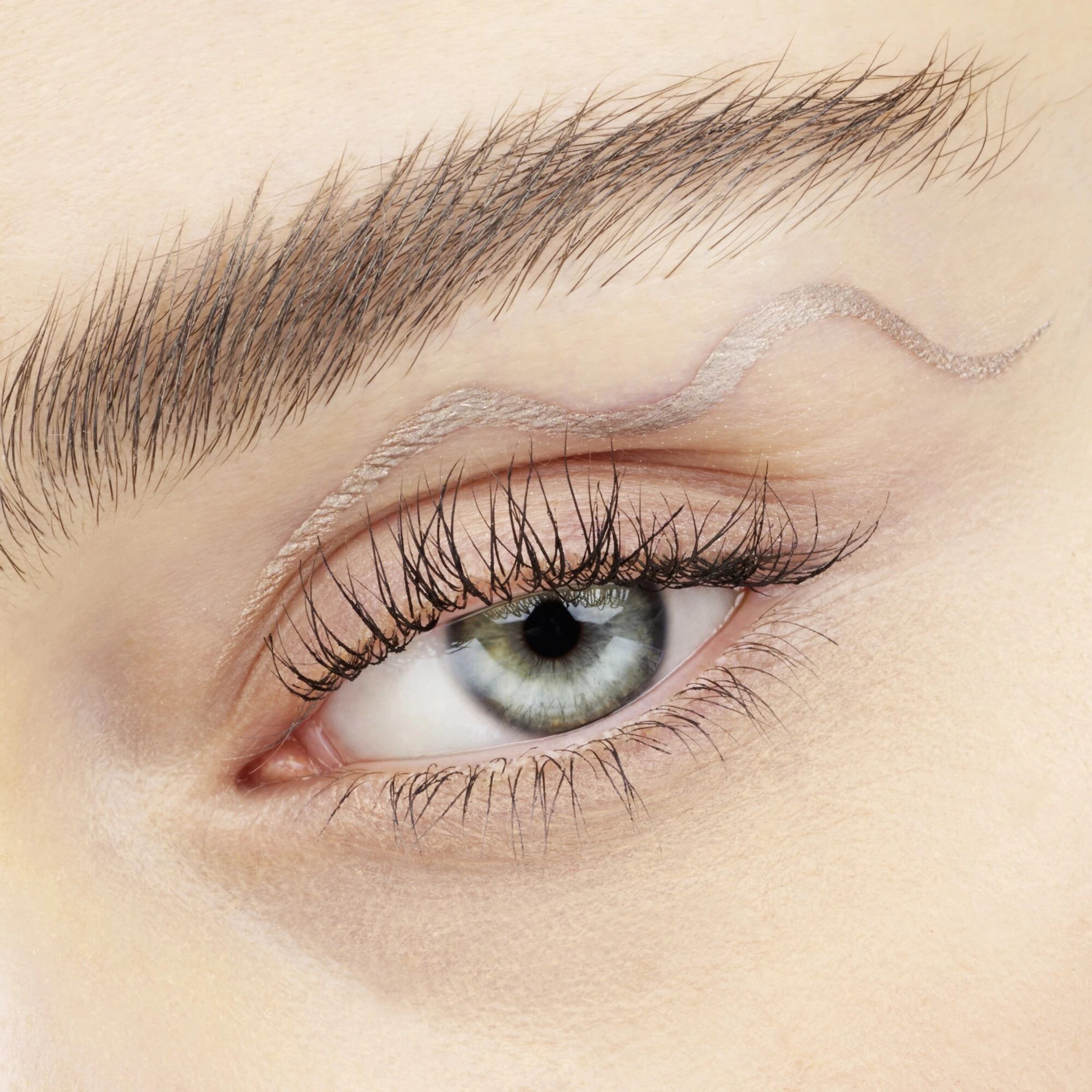 Essence Luminous EYE TINT Liquid Shadow 03 4 Essence Luminous EYE TINT Liquid Shadow 03 – Bild 4