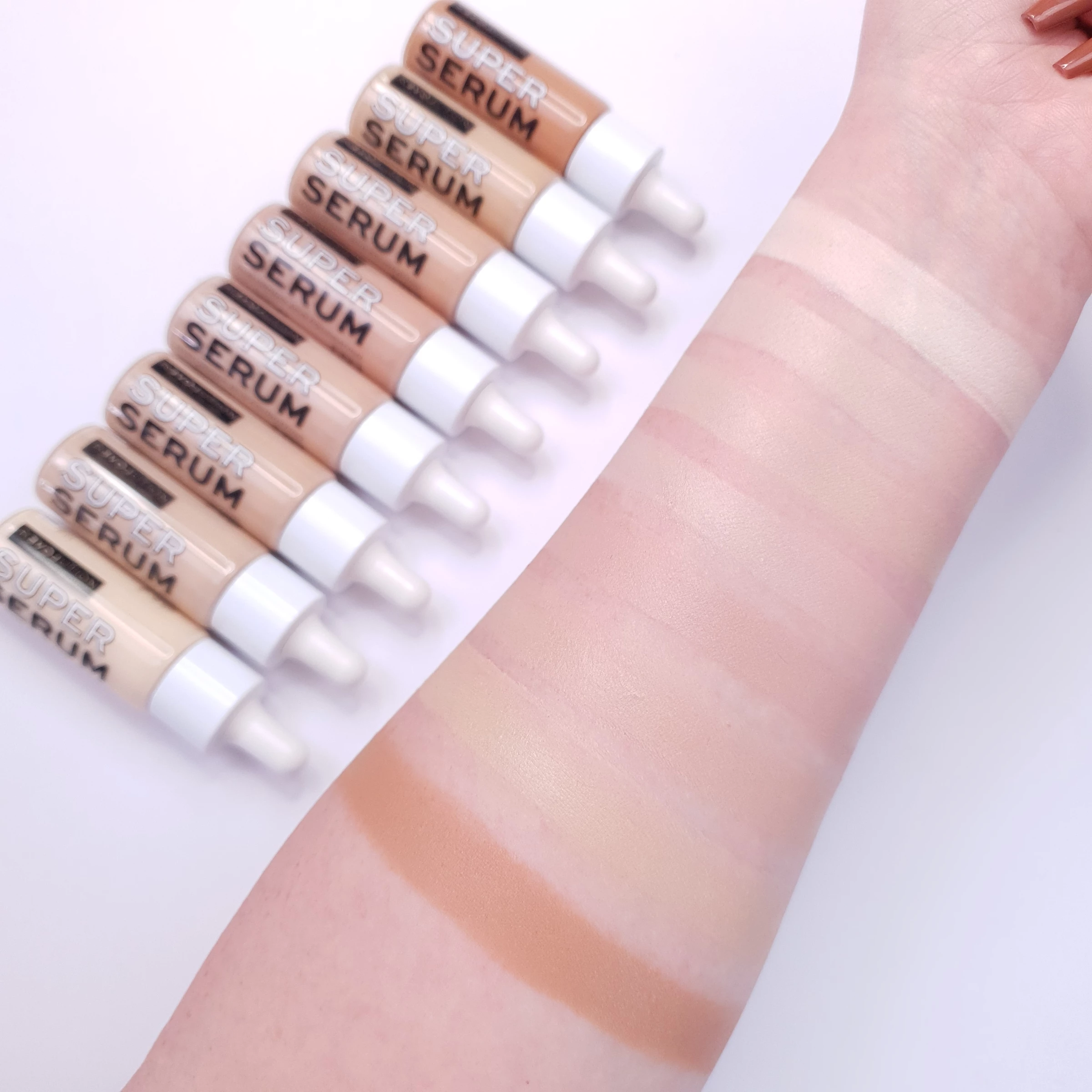 Revolution Makeup Revolution Relove Super Serum Foundation F2 2 Revolution Makeup Revolution Relove Super Serum Foundation F2 – Bild 2